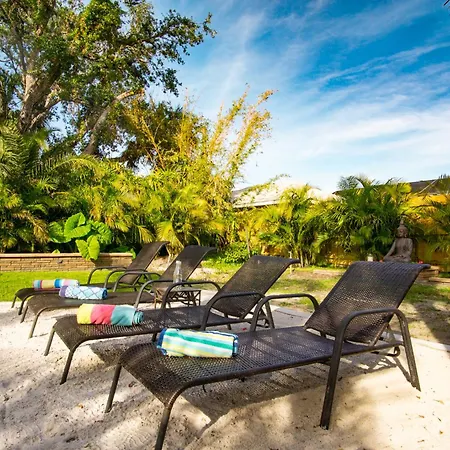 Heated Pool Just 1.7 Mi To Beach The Ocean Pearl